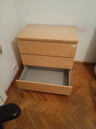 Cómoda de madera