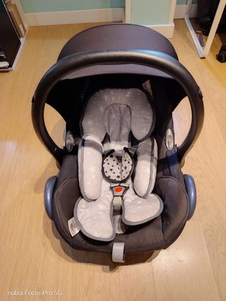 Maxi-Cosi CabrioFix con Isofix y reductor