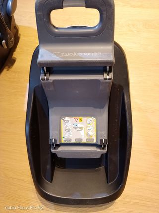 Maxi-Cosi CabrioFix con Isofix y reductor