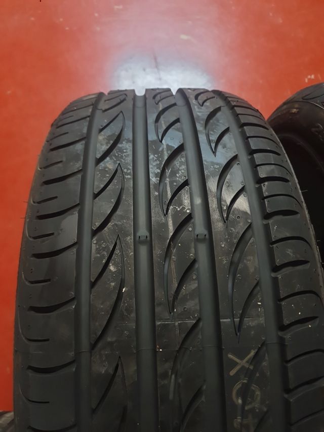 235/45/17 PZERO NERO GT