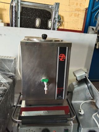 Lote Hostelería: Baño María, Freidora...