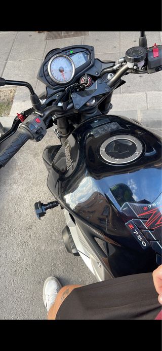 Kawasaki Z750  2008