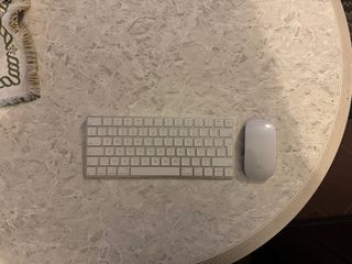 Set Tastiera e Mouse Apple Magic Bianco