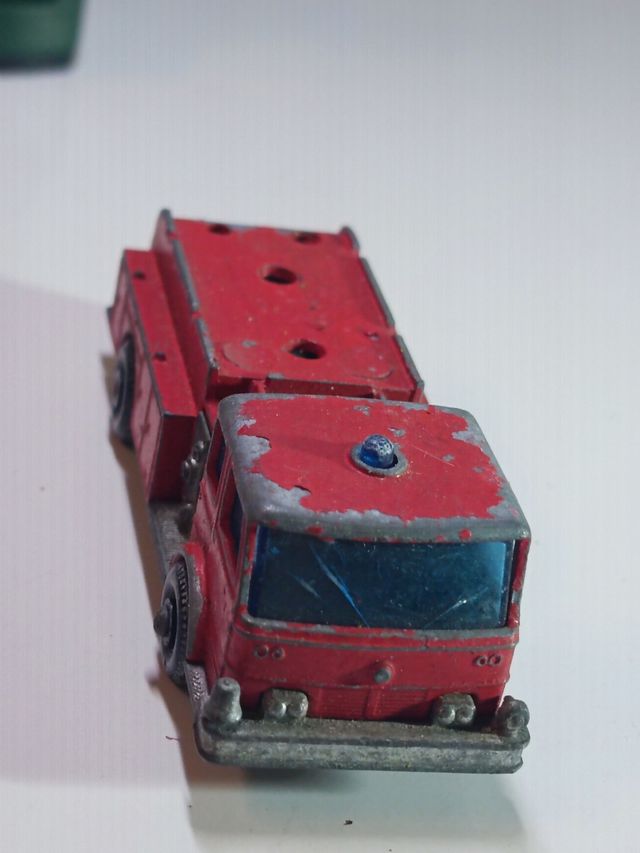 FIRE PUMPER TRICK 1/64 MATCHBOX
