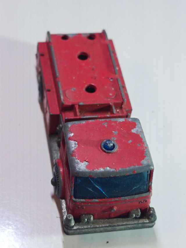 FIRE PUMPER TRICK 1/64 MATCHBOX