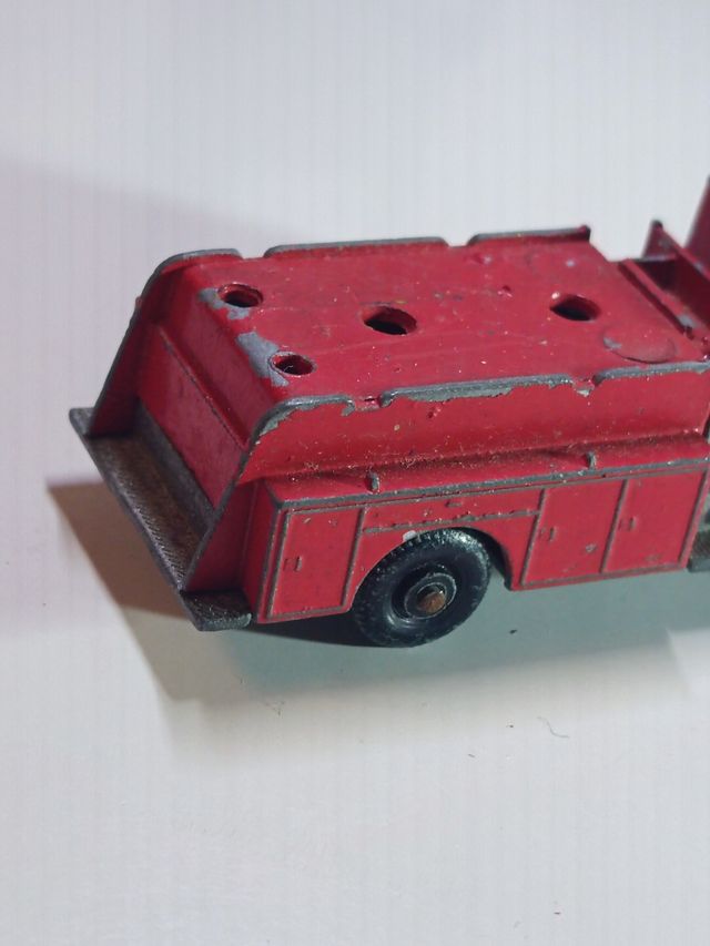 FIRE PUMPER TRICK 1/64 MATCHBOX