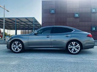 Infiniti M30 2012