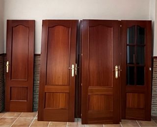 Puertas de madera maciza