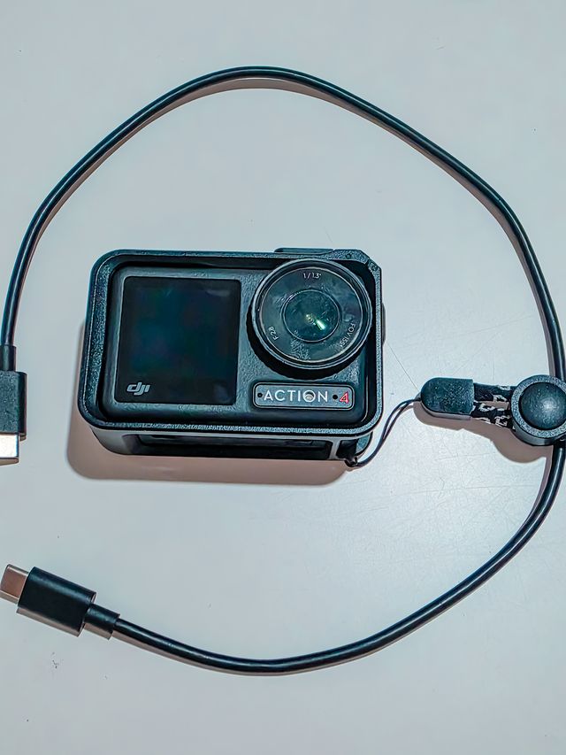 Cámara DJI Osmo Action 4 Negra