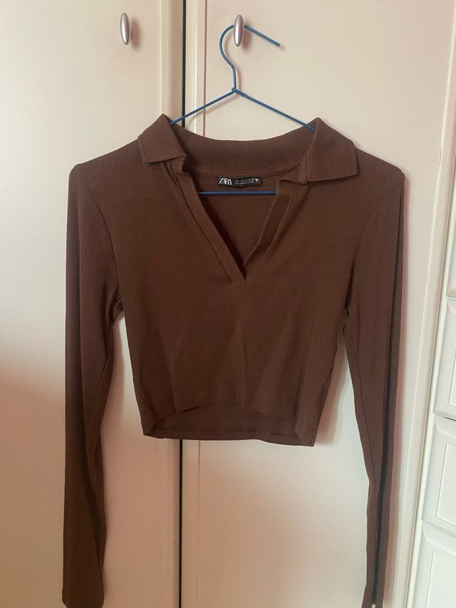 Crop top marrón Zara manga larga