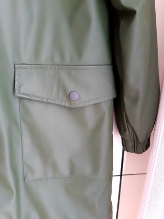Chubasquero Zara