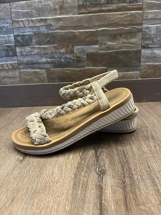 Sandalias Niña Beige Talla 37, usadas 2 veces