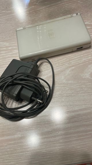Nintendo DS Blanca con Cargador