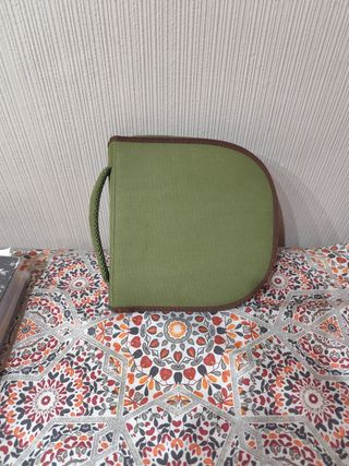 Maletín de picnic con cubiertos y plato