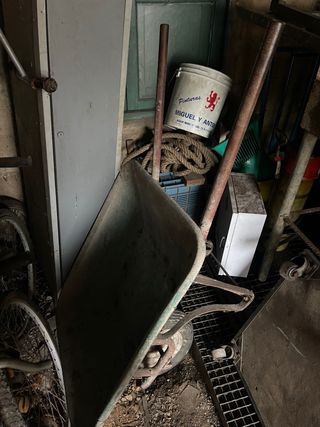 Carretillo de jardinería y obra