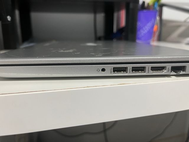 Portátil HP 14dk0004ns Plata