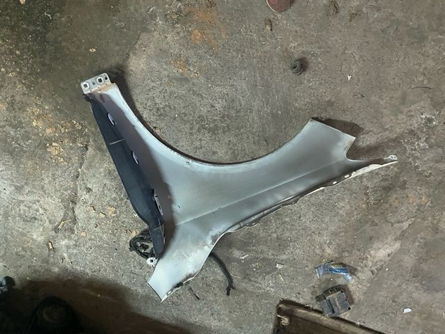 Aleta Derecha Mercedes CLA 2016 Blanca