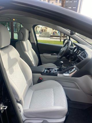 Peugeot 3008 1.6 HDi Allure 115 2014