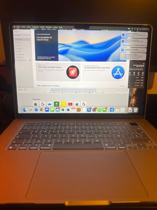 MacBook Air 15 M3 8/256GB Oro