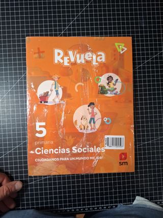 Ciencias Sociales. 5 Primaria. Revuela. Madrid