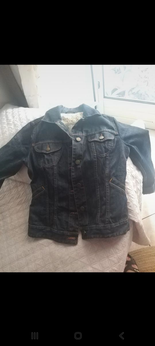 Giacca in denim blu usata poco