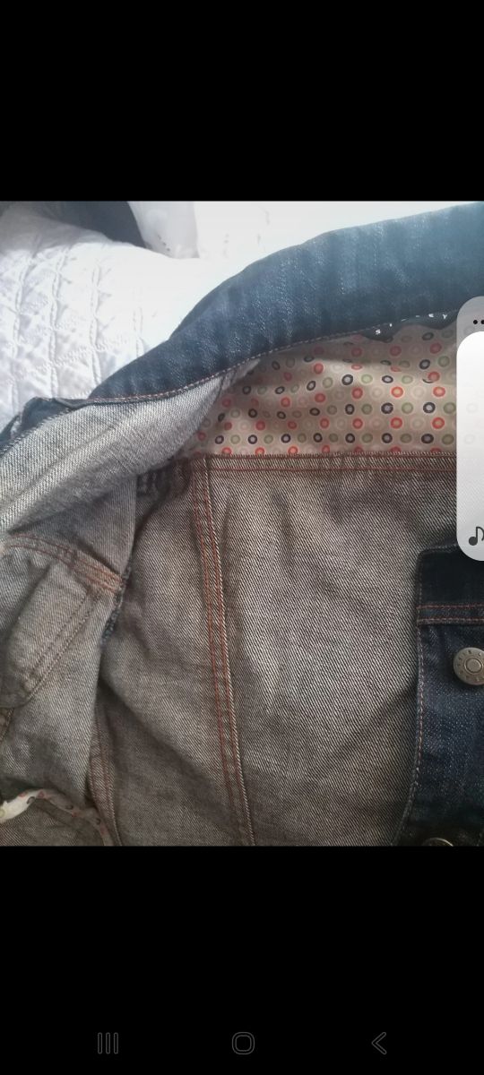 Giacca in denim blu usata poco