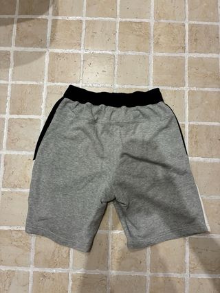Pantalón corto Nike gris niño Talla L