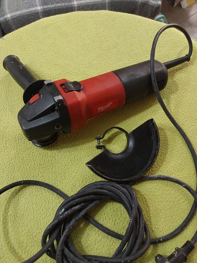 Amoladora angular Milwaukee 115mm 750W