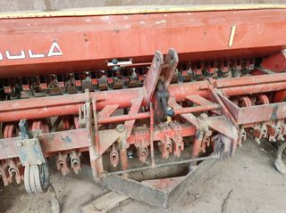 Sembradora de cereal SOLA