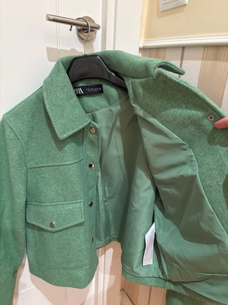 Chaqueta Zara Verde