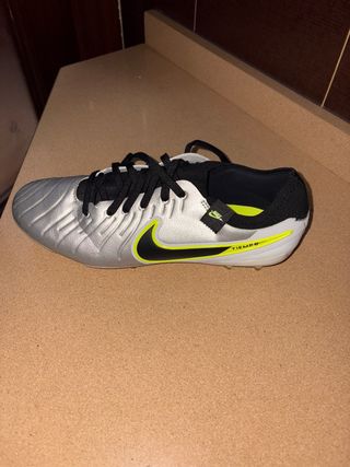 Zapatillas Fútbol Nike Tiempo Césped