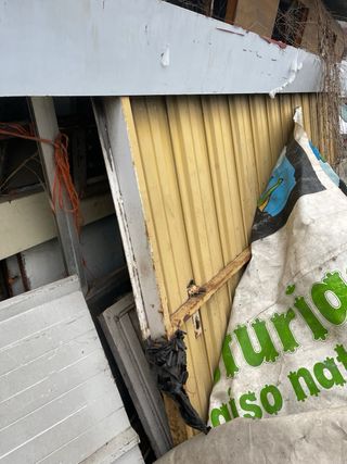 Portón metálico para cochera 2,7x2,5m con motor