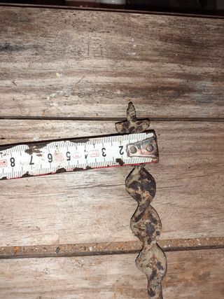 Broca helicoidal antigua para madera ver