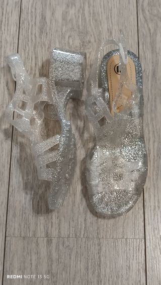 Sandalias romanas con purpurina