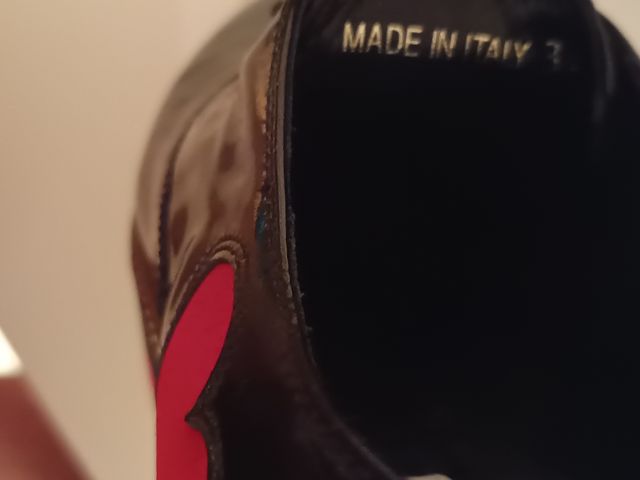 Scarpe Love Moschino nere con cuore rosso