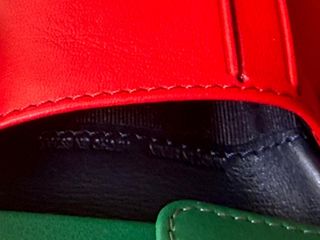 Cartera Carolina Herrera Negra y Verde