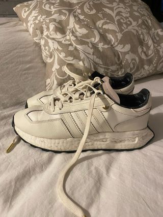 Adidas Retropy E5 Blancas