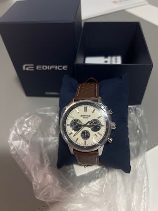 Casio Edifice EFR-575L-7AEF  reloj nuevo sin uso