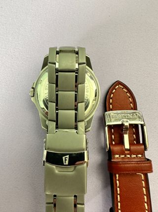 Reloj Festina de cuarzo plateado y negro