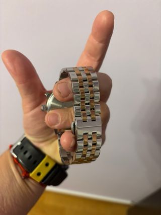 Reloj Armani Dorado y Plateado