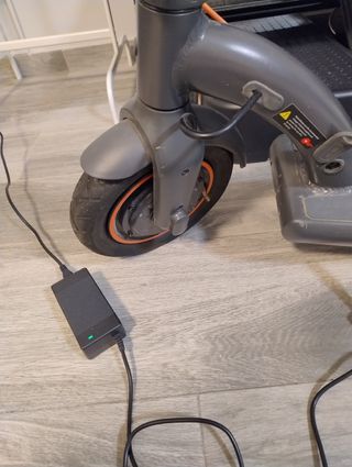 Patinete eléctrico Navee N40