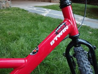 Bici niño decathlon btwin 16" infantil roja