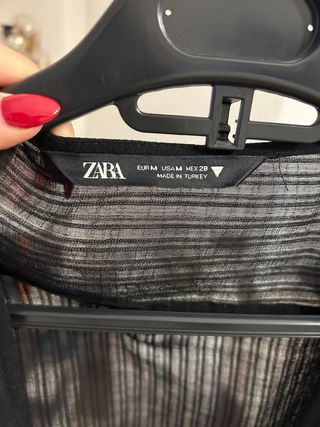 Blusa Zara Negra