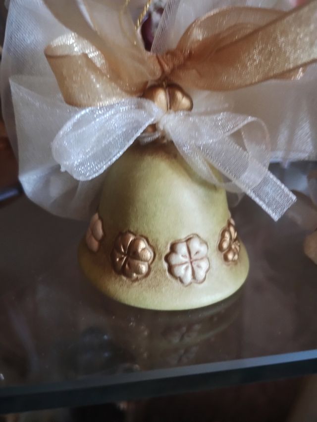 Campana Thun decorata