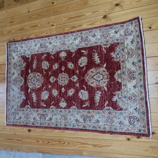 Alfombra pequeña




