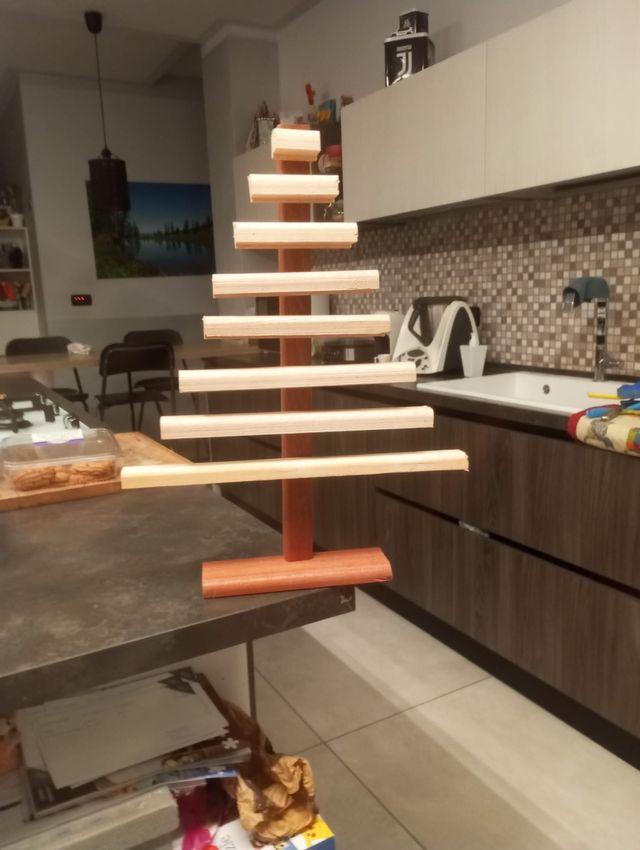 Alberello di Natale in legno fatto a mano
