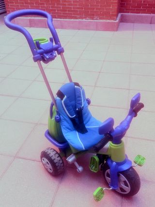 Triciclo infantil azul y verde