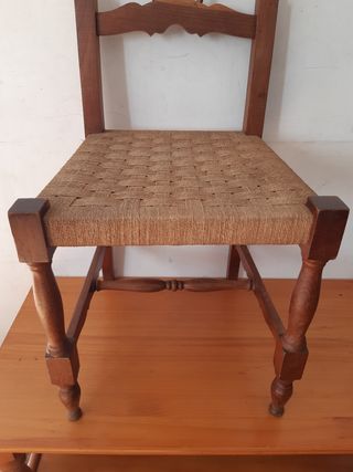 Sillas de castaño macizo