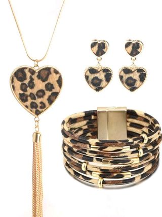 Se vende Conjunto de Joyas Leopardo Corazón 10€