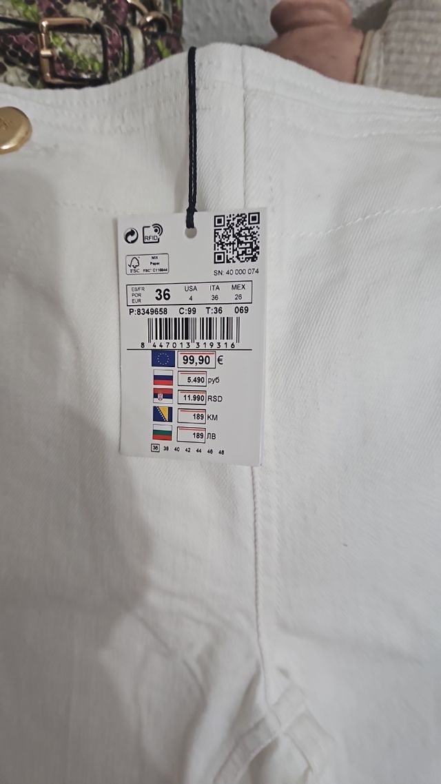 Pantalones Pedro del Hierro blancos talla 36